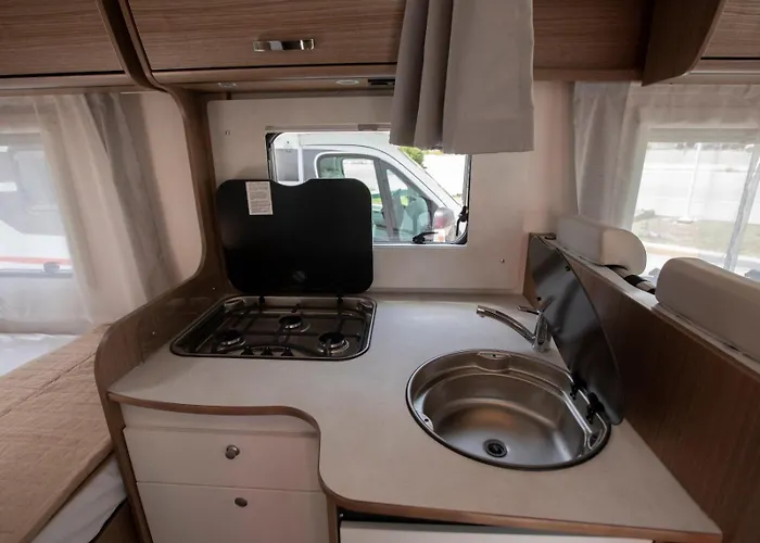 Camperlifecrete * חאניה